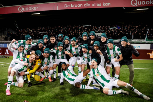 球队通过精 球队通过精