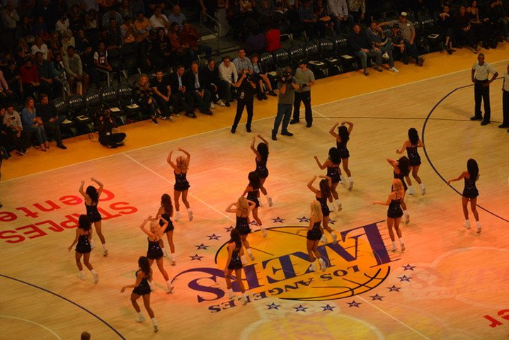 由于缺乏国 由于缺乏国