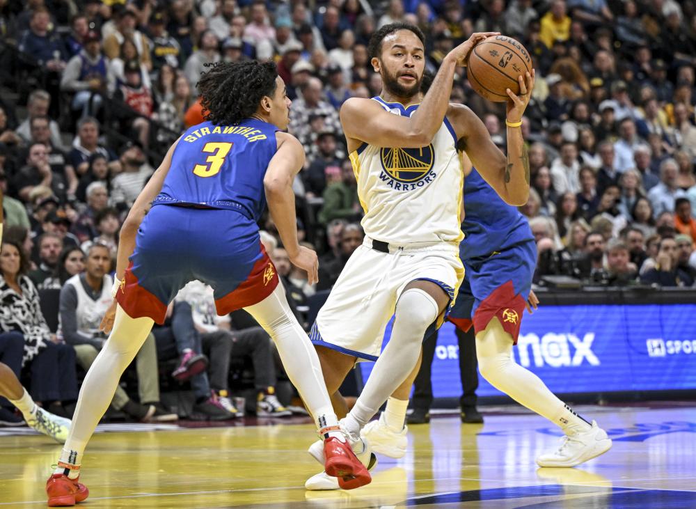 态度是她持 态度是她持